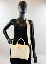 LOUIS VUITTON PETITE MALLE SOUPLE EMPREINTE IN CREME