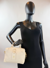 LOUIS VUITTON PETITE MALLE SOUPLE EMPREINTE IN CREME