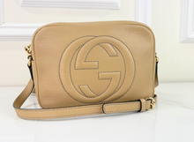 GUCCI SOHO DISCO CROSSBODY IN TAN