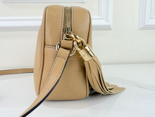 GUCCI SOHO DISCO CROSSBODY IN TAN