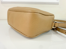 GUCCI SOHO DISCO CROSSBODY IN TAN