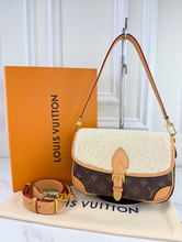 LOUIS VUITTON DIANE NM SHEARLING LIMITED EDITION