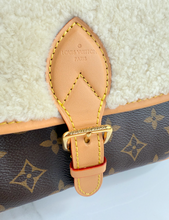 LOUIS VUITTON DIANE NM SHEARLING LIMITED EDITION