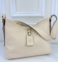 LOUIS VUITTON CARRY ALL PM EMPREINTE CREAM