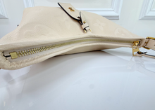 LOUIS VUITTON CARRY ALL PM EMPREINTE CREAM