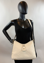 LOUIS VUITTON CARRY ALL PM EMPREINTE CREAM