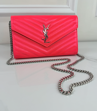 YSL MATELASSE FLAP ENVELOPE CROSSBODY IN NEON PINK