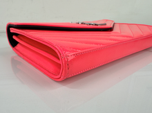 YSL MATELASSE FLAP ENVELOPE CROSSBODY IN NEON PINK