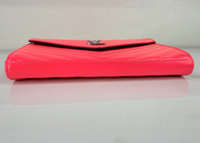 YSL MATELASSE FLAP ENVELOPE CROSSBODY IN NEON PINK