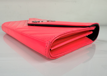 YSL MATELASSE FLAP ENVELOPE CROSSBODY IN NEON PINK