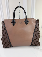 LOUIS VUITTON W TOTE GM CUIR ORFEVRE VEAU CACHEMIRE LIMITED EDITION