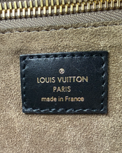 LOUIS VUITTON W TOTE GM CUIR ORFEVRE VEAU CACHEMIRE LIMITED EDITION