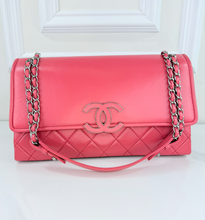 CHANEL HAMPTONS ACCORDION FLAP IN PINK