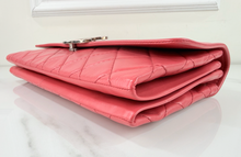 CHANEL HAMPTONS ACCORDION FLAP IN PINK