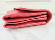 CHANEL HAMPTONS ACCORDION FLAP IN PINK