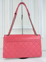 CHANEL HAMPTONS ACCORDION FLAP IN PINK