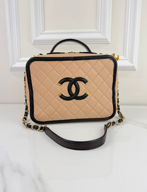 CHANEL LARGE CAVIAR QUILTED CC FILIGREE VANITY CASE IN BEIGE AND BLACK