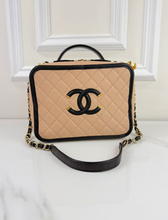 CHANEL LARGE CAVIAR QUILTED CC FILIGREE VANITY CASE IN BEIGE AND BLACK