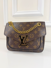 LOUIS VUITTON PASSY