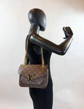 LOUIS VUITTON PASSY