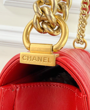 CHANEL BOY FLAP QUILTED LAMBSKIN MEDIUM IN RED