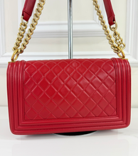 CHANEL BOY FLAP QUILTED LAMBSKIN MEDIUM IN RED