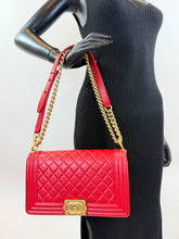 CHANEL BOY FLAP QUILTED LAMBSKIN MEDIUM IN RED
