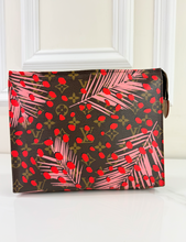 LOUIS VUITTON TOILETRY POUCH 26 JUNGLE DOTS