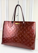 LOUIS VUITTON WILSHIRE MM PATENT ROUGE FAUVISTE
