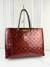 LOUIS VUITTON WILSHIRE MM PATENT ROUGE FAUVISTE