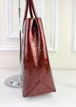 LOUIS VUITTON WILSHIRE MM PATENT ROUGE FAUVISTE