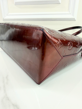 LOUIS VUITTON WILSHIRE MM PATENT ROUGE FAUVISTE