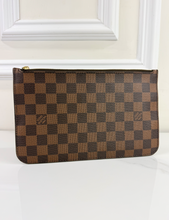 LOUIS VUITTON NEVERFULL POCHETTE DE