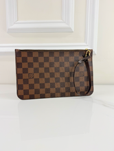 LOUIS VUITTON NEVERFULL POCHETTE DE