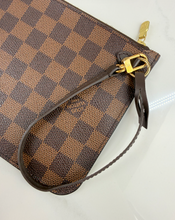 LOUIS VUITTON NEVERFULL POCHETTE DE