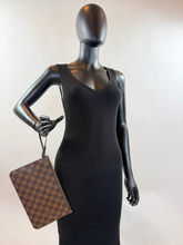 LOUIS VUITTON NEVERFULL POCHETTE DE