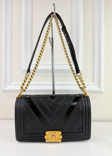 CHANEL BOY CAVIAR IN THE MIX CHEVRON MEDIUM