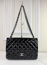 CHANEL JUMBO DOUBLE FLAP BAG PATENT QUILTED
