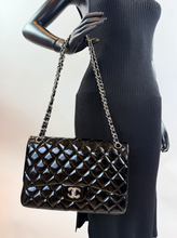 CHANEL JUMBO DOUBLE FLAP BAG PATENT QUILTED