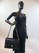 CHANEL JUMBO DOUBLE FLAP BAG PATENT QUILTED