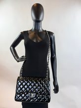 CHANEL JUMBO DOUBLE FLAP BAG PATENT QUILTED