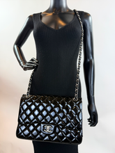 CHANEL JUMBO DOUBLE FLAP BAG PATENT QUILTED