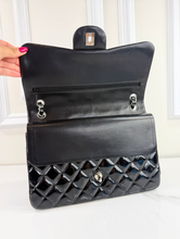 CHANEL JUMBO DOUBLE FLAP BAG PATENT QUILTED