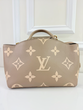 LOUIS VUITTON PETIT PALAIS BICOLOR EMPREINTE GIANT