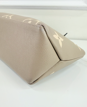 LOUIS VUITTON PETIT PALAIS BICOLOR EMPREINTE GIANT