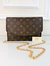 LOUIS VUITTON POCHETTE RABAT 23 ON CHAIN