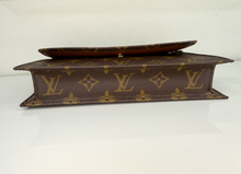 LOUIS VUITTON POCHETTE RABAT 23 ON CHAIN