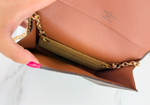 LOUIS VUITTON POCHETTE RABAT 23 ON CHAIN