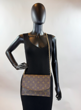 LOUIS VUITTON POCHETTE RABAT 23 ON CHAIN