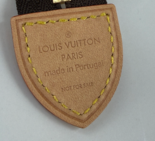 LOUIS VUITTON TOILETRY POUCH 26